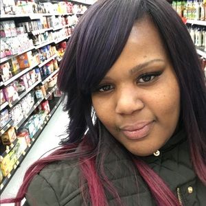 Meet your Posher, Anissa